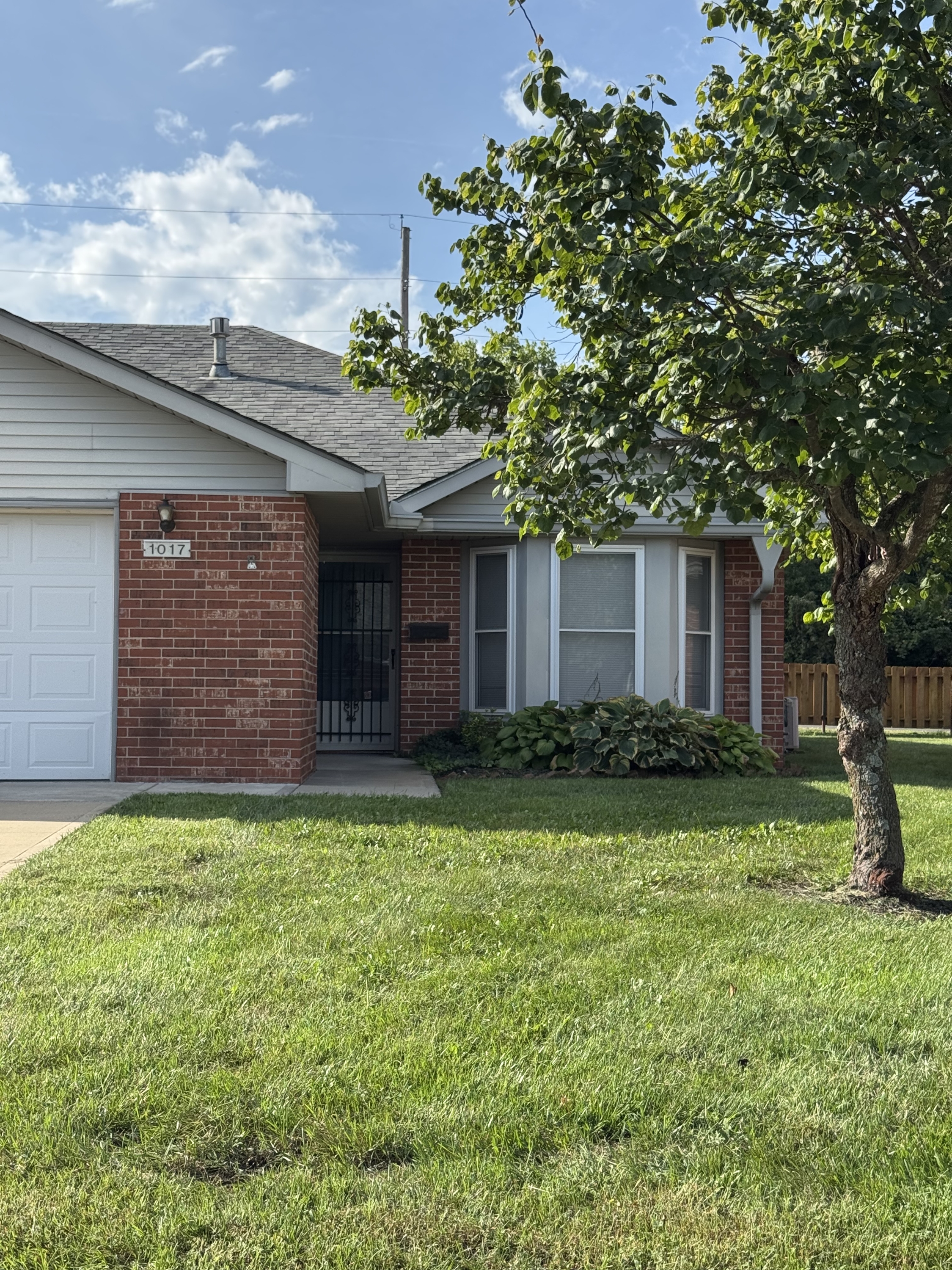 1017 Forest Hills Lane