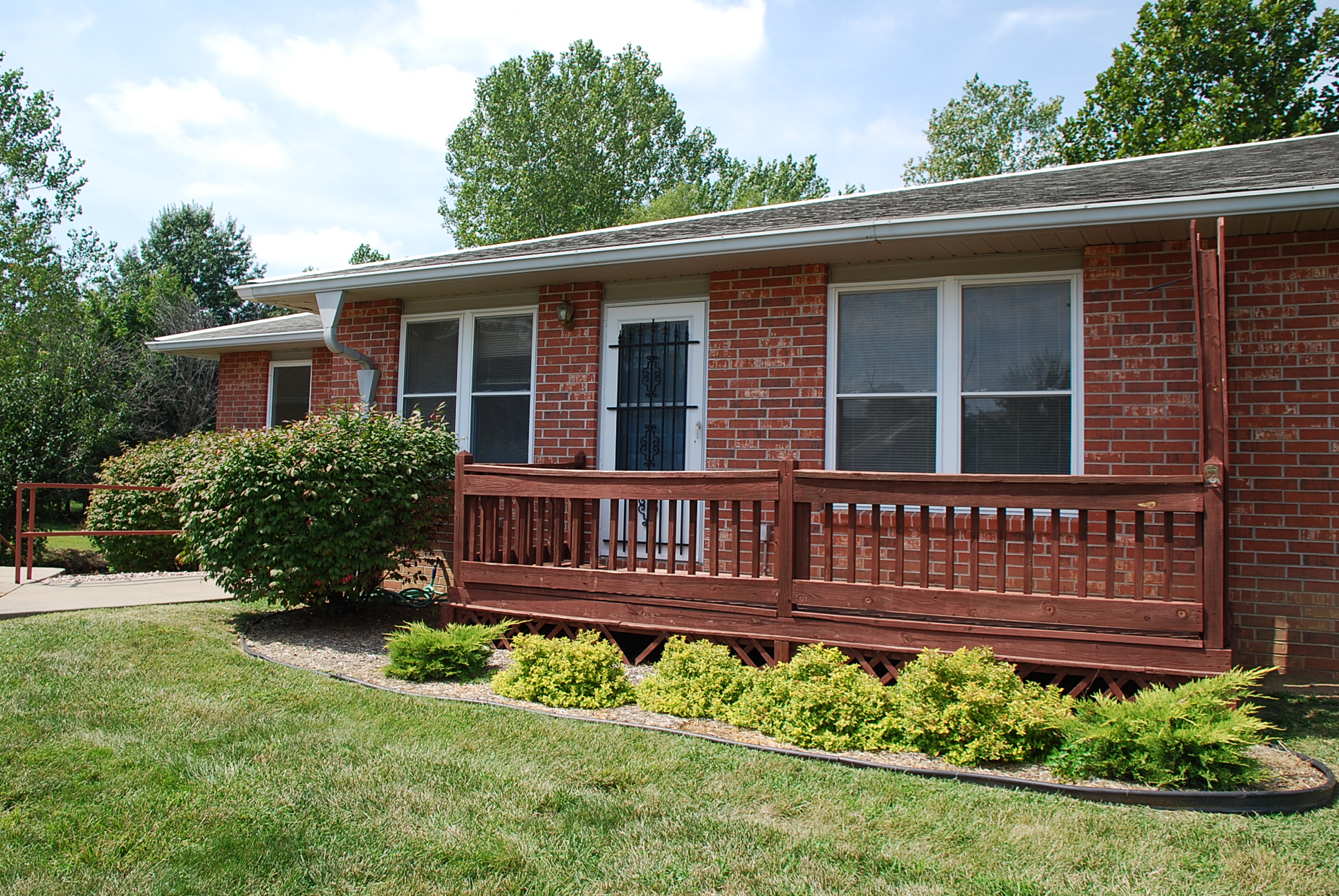 1033  Forest Hills Lane Apt. A