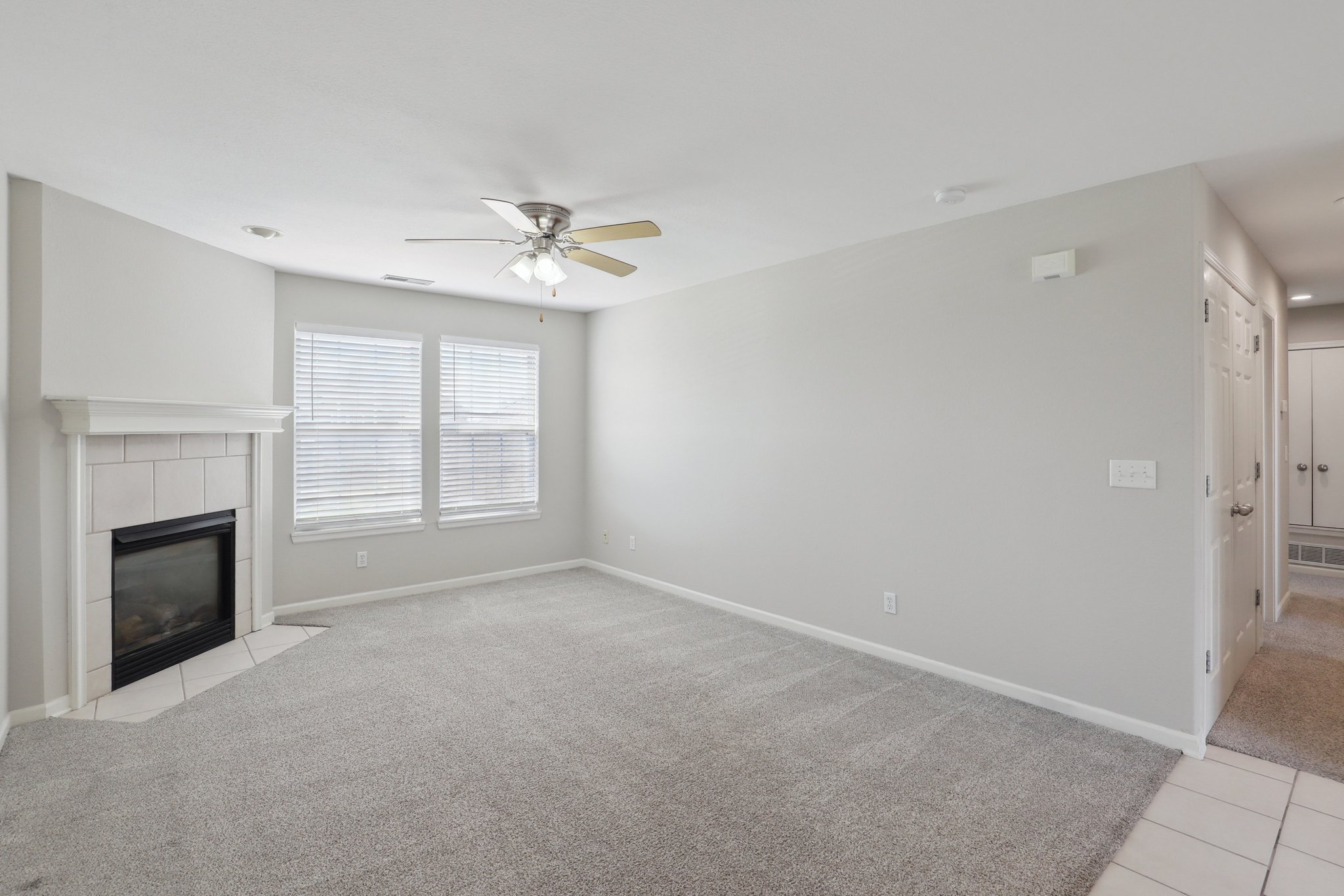 16036 Prairie Way - 1