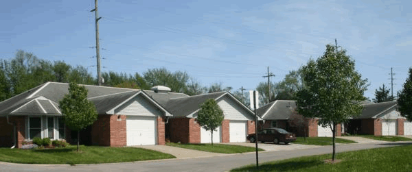 1018 Forest Hills Lane