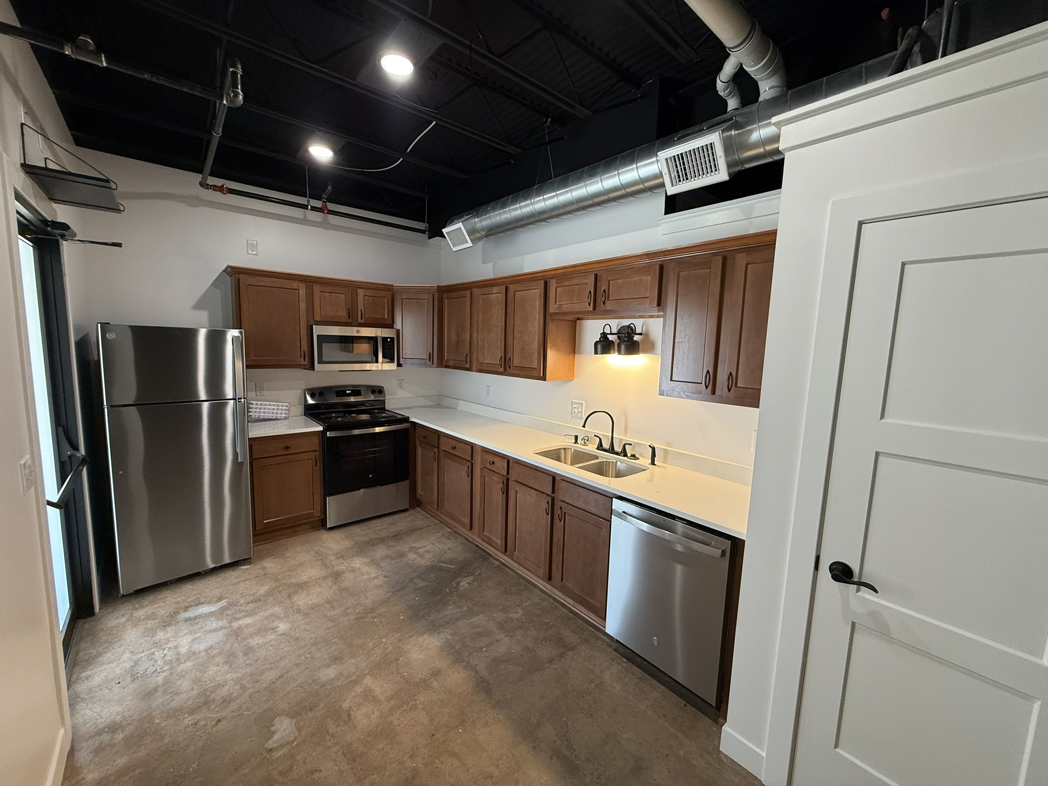 511 South 5th Street - D - Downstairs